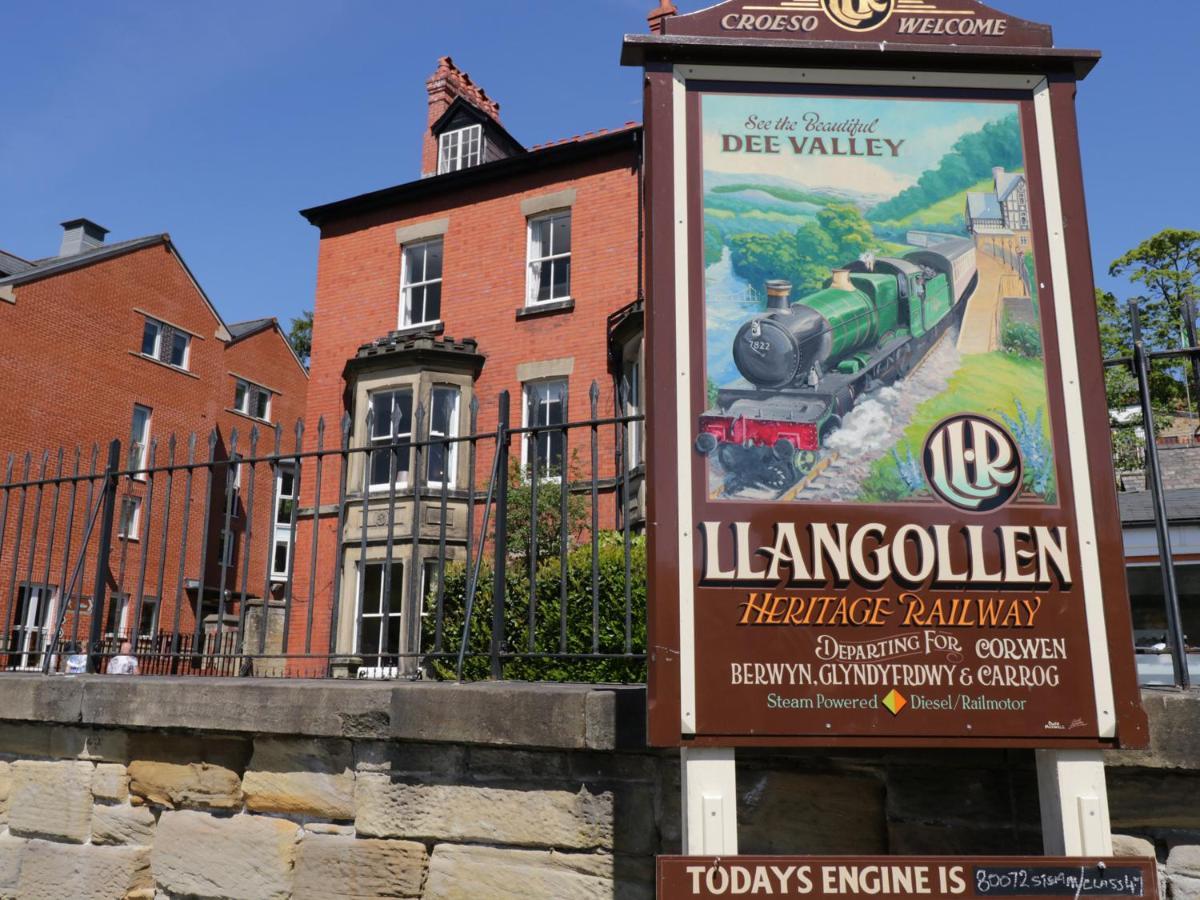 Westoe Hideaway Villa Llangollen Eksteriør billede